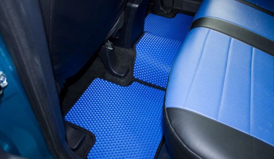 Матеріал для виготовлення автоковриків Сота чорна 120х200 см